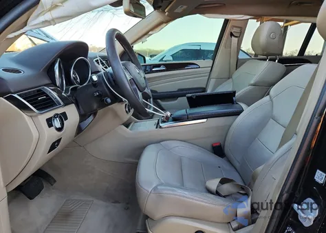 2015 Mercedes-Benz Ml 350 4Matic z USA, uszkodzony, nr VIN 4JGDA5HB1FA607962